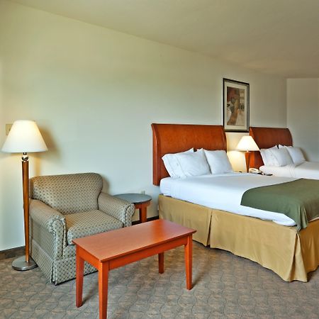 Holiday Inn Express Hotel And Suites Fairfield-North By Ihg Extérieur photo