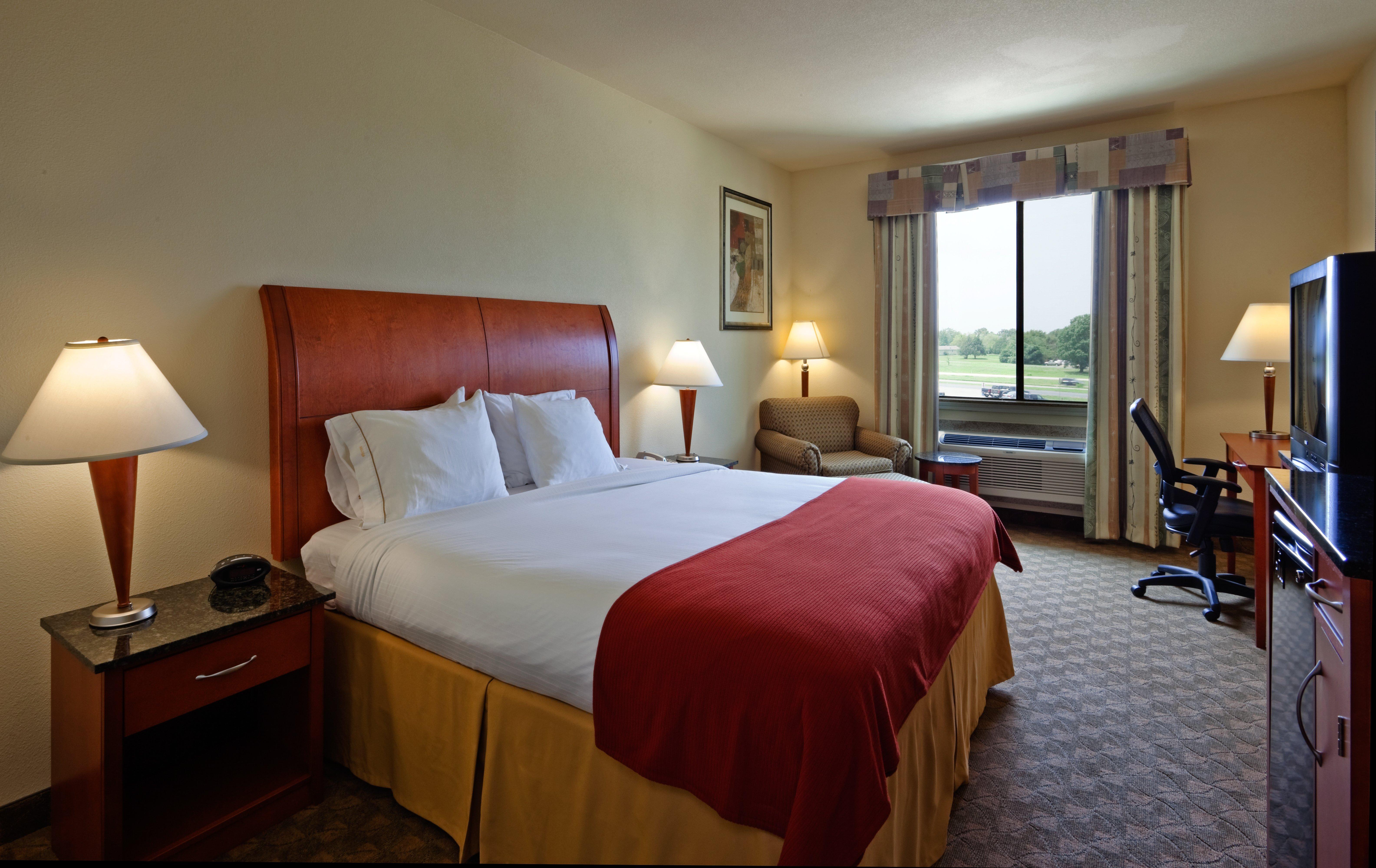 Holiday Inn Express Hotel And Suites Fairfield-North By Ihg Extérieur photo