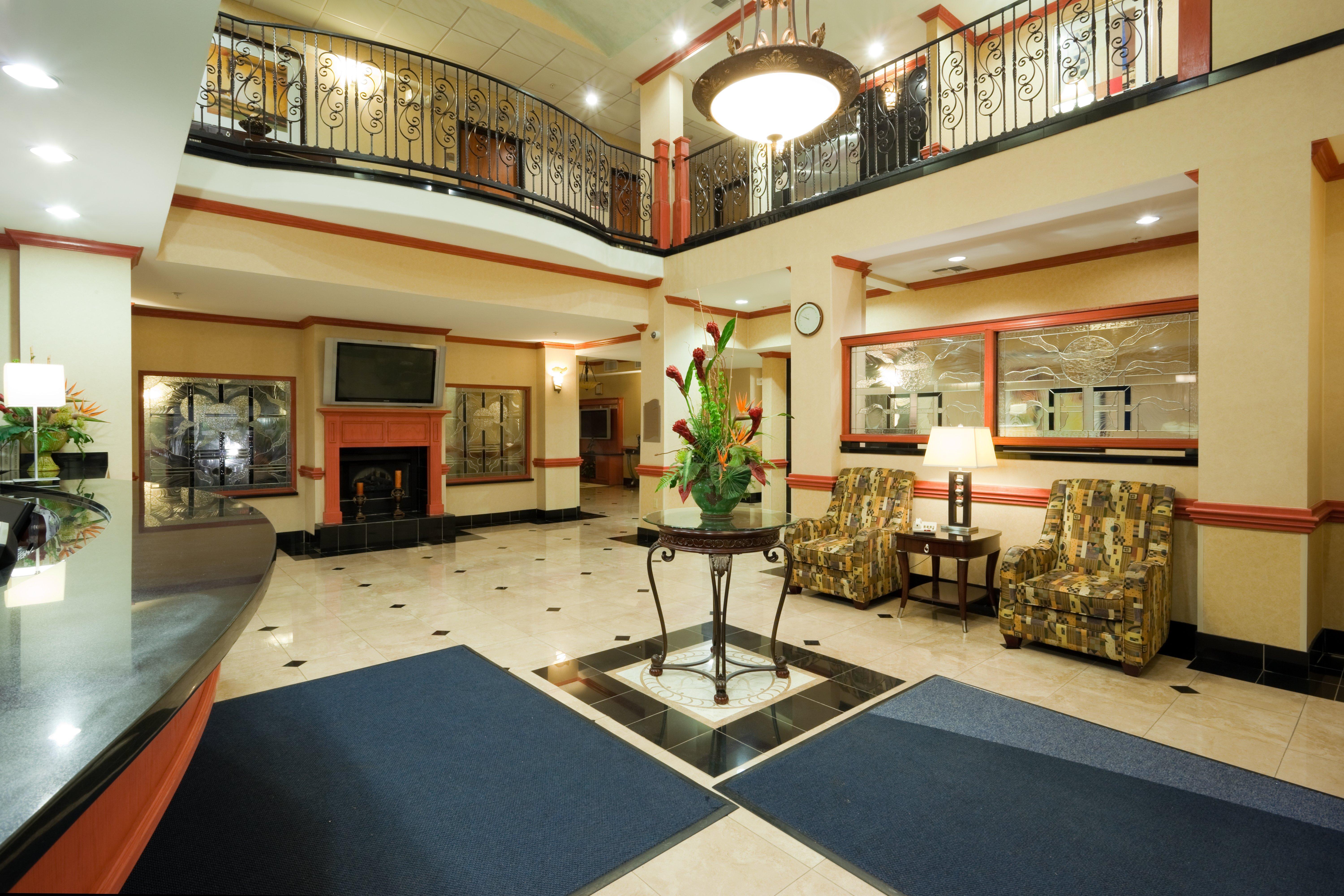 Holiday Inn Express Hotel And Suites Fairfield-North By Ihg Extérieur photo